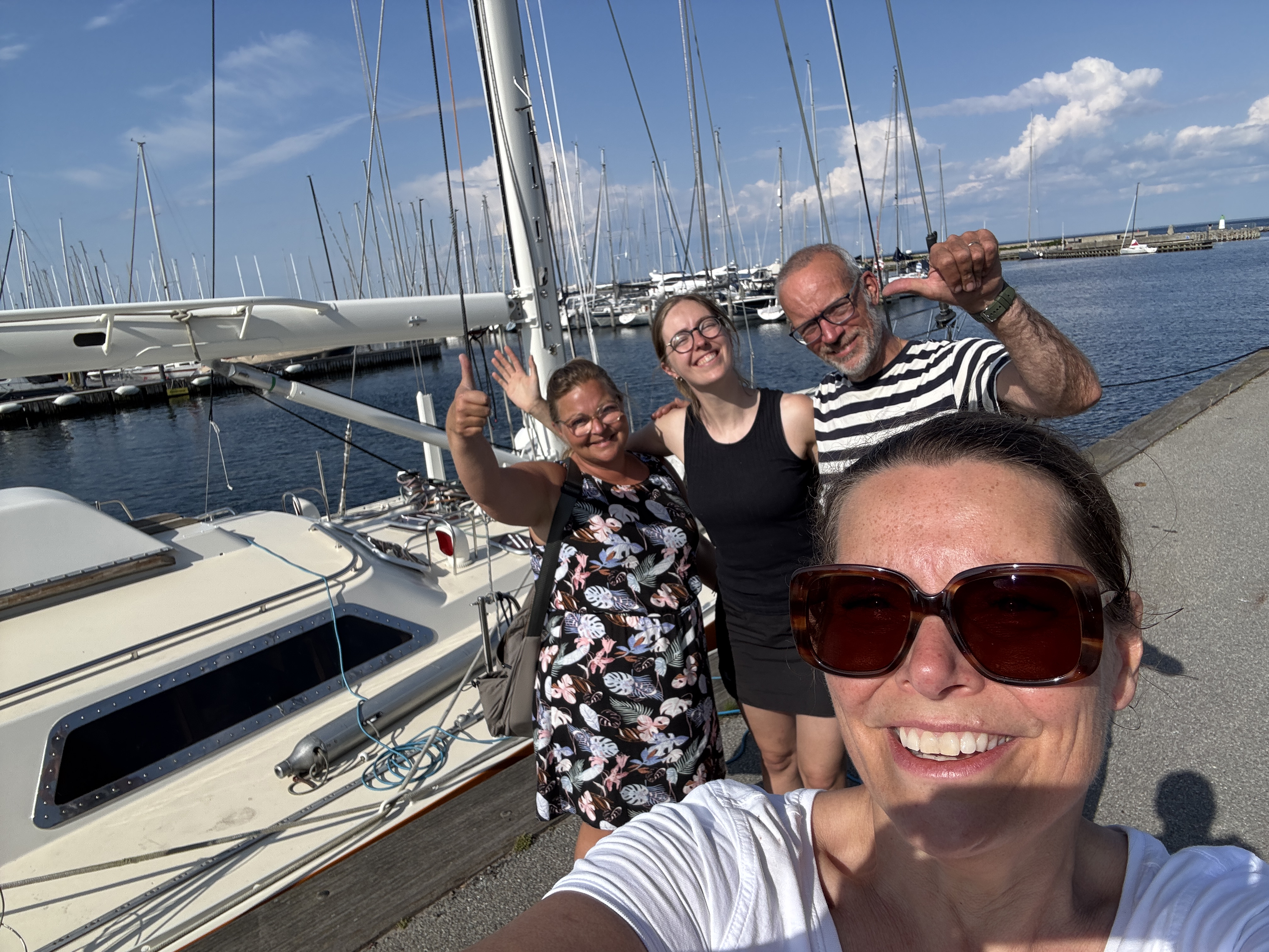 Båden retur fra Trelleborg og frivillige gør båden sommertogt klar