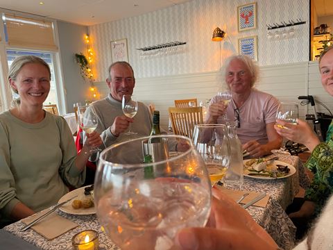 Vinholdet På Villa Marstrand