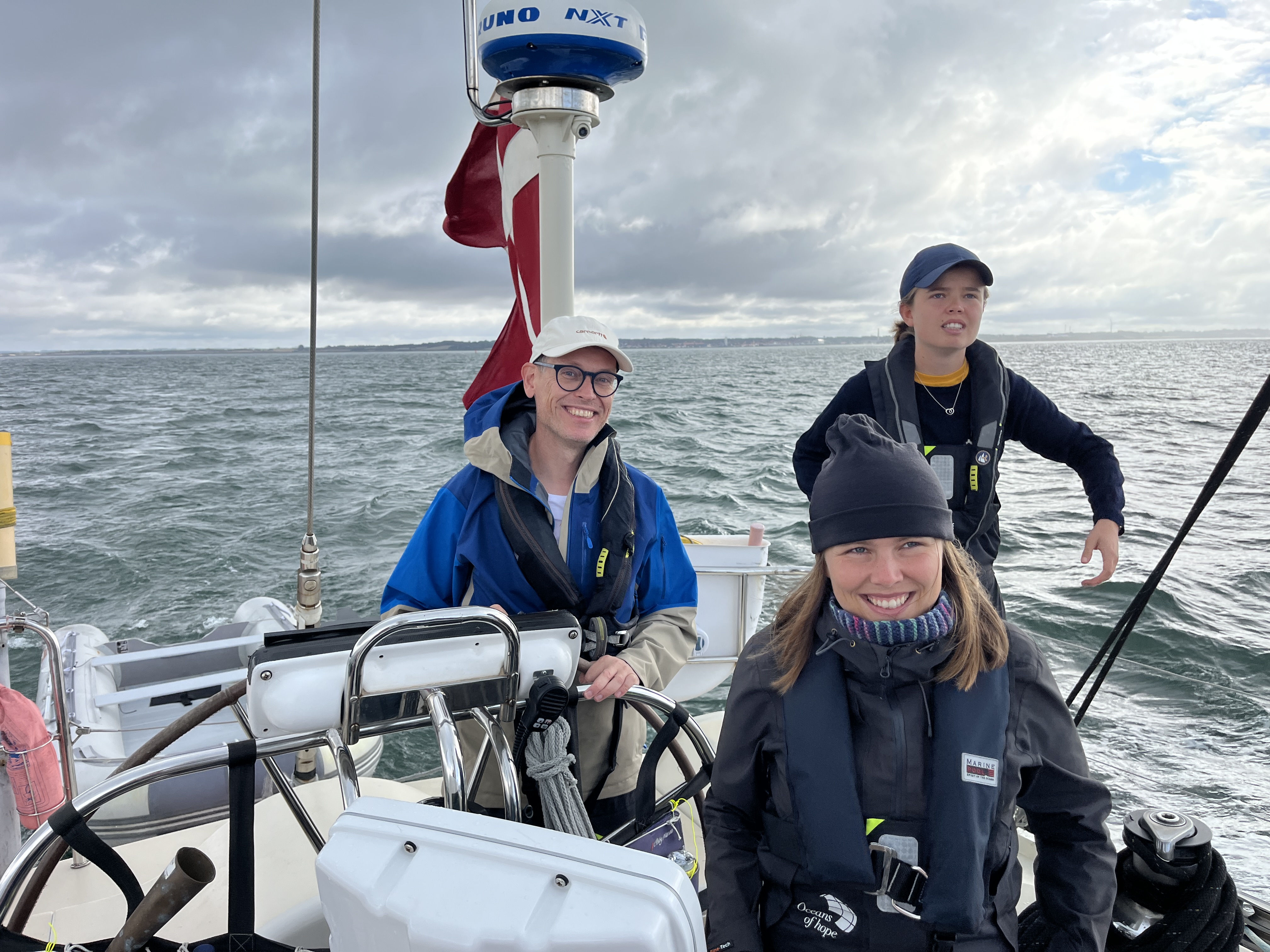 Regn, 9 knob og en havørn